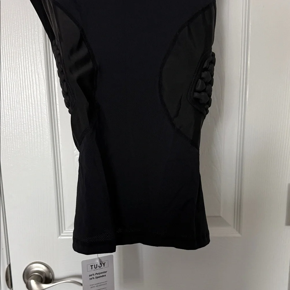 TUOYR Men’s Football Padded Shirt - Compression Adult Vest - Protective - Picture 12 of 16